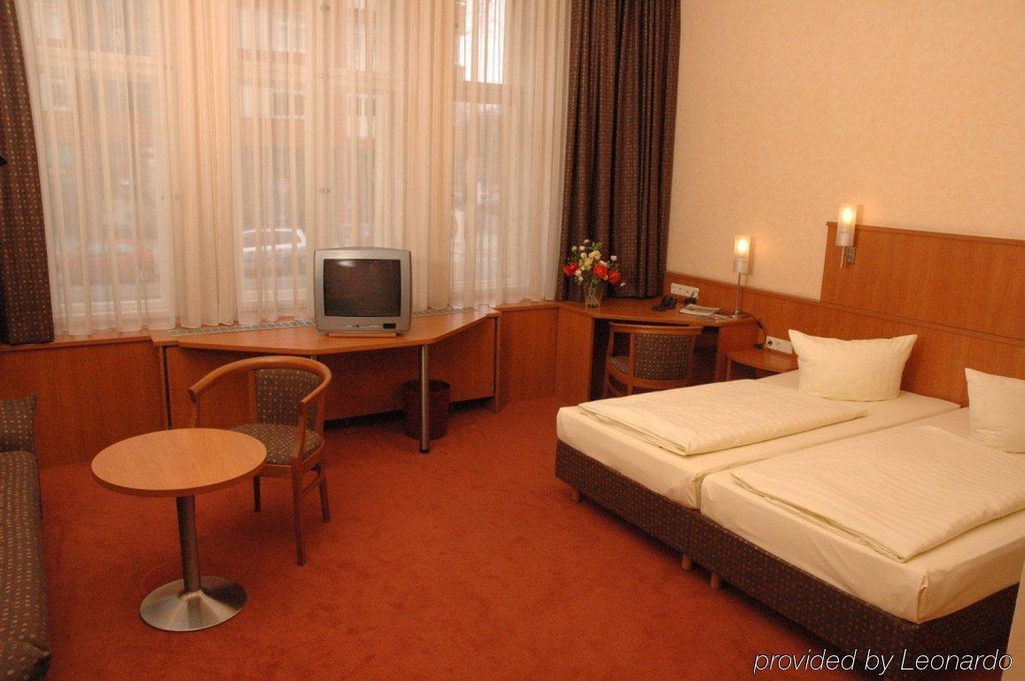 Rewari Hotel Berlin Phòng bức ảnh