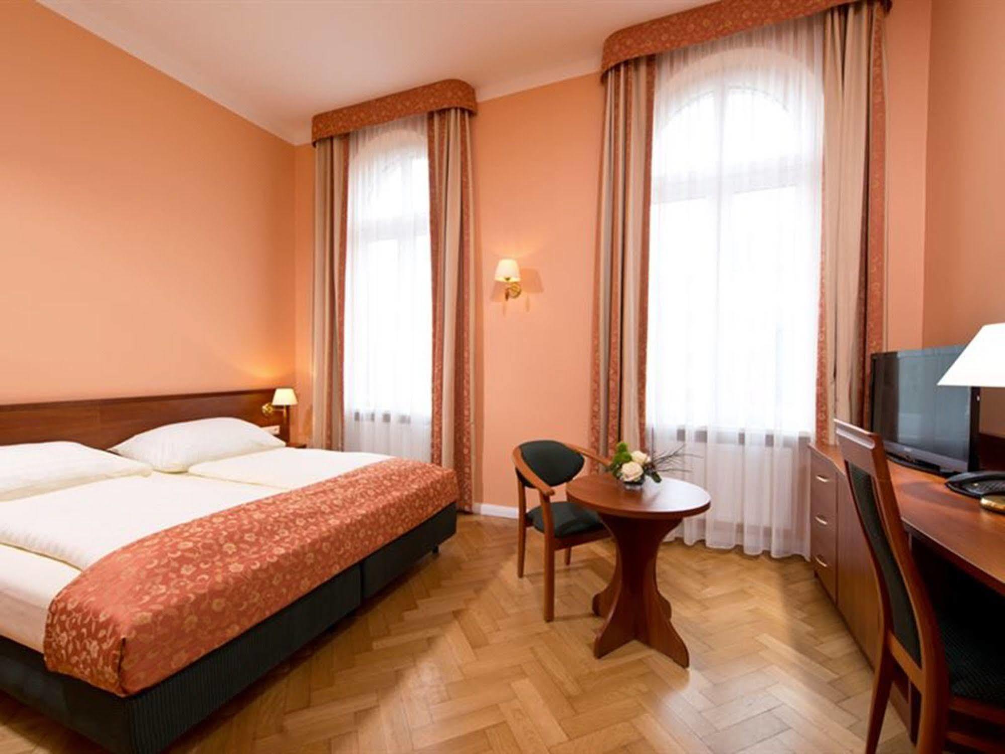 Rewari Hotel Berlin Ngoại thất bức ảnh