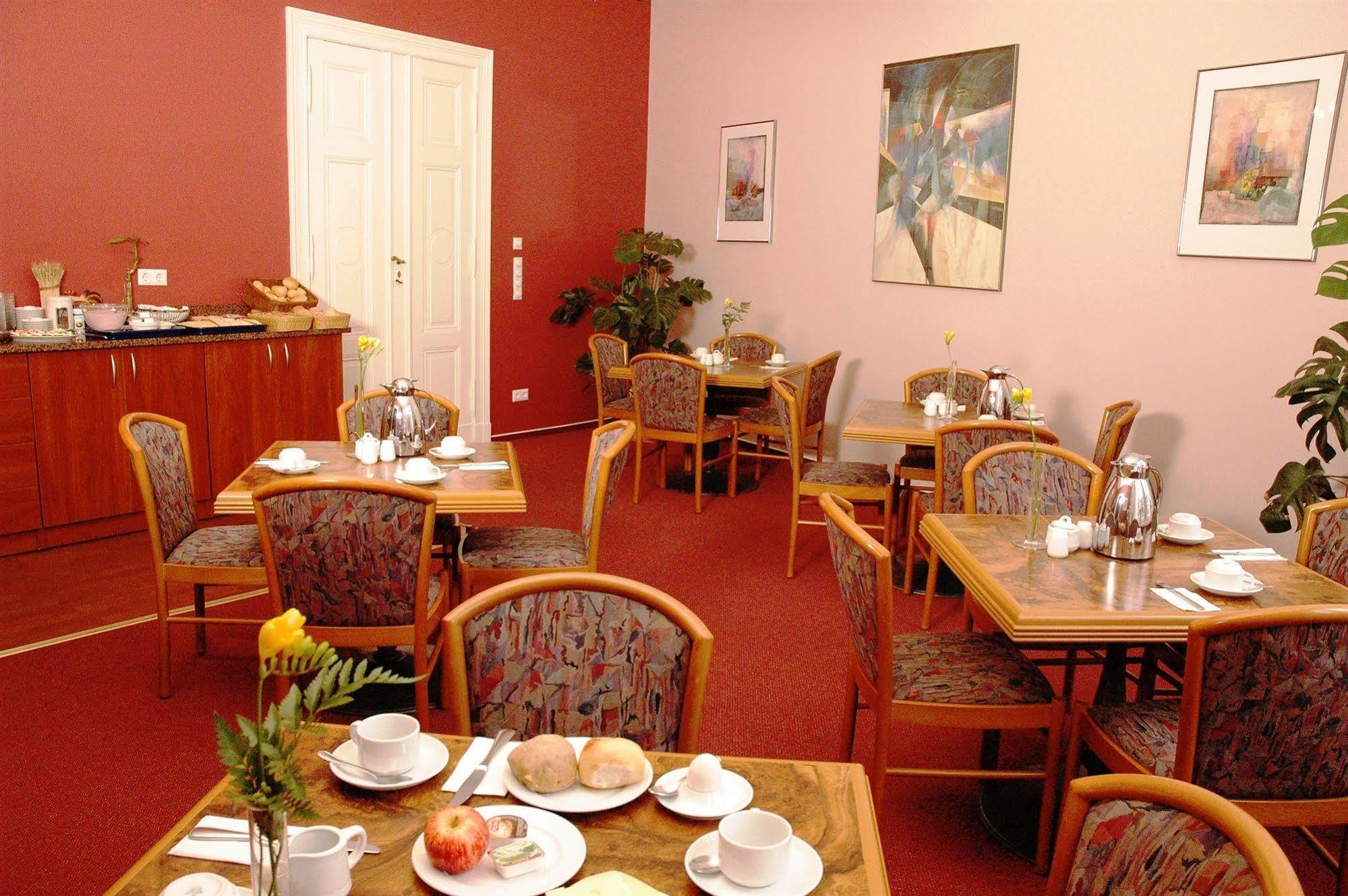 Rewari Hotel Berlin Ngoại thất bức ảnh